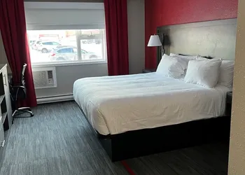 Yukon Inn hotel thumbnail 4