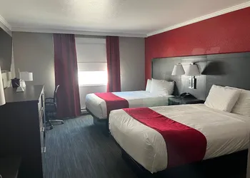 Yukon Inn hotel thumbnail 6