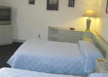 Rosecourt Motel hotel thumbnail 5
