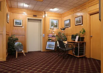 Tamarack Motor Inn hotel thumbnail 2