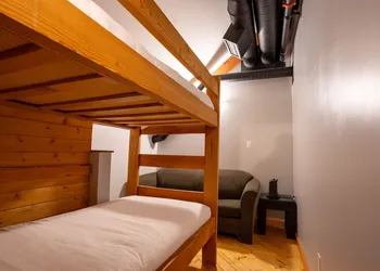 Basecamp Lodge Golden hotel thumbnail 8