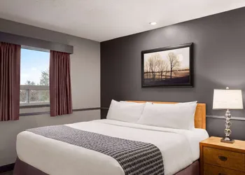 Travelodge by Wyndham Brandon hotel thumbnail 7