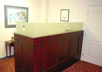 Coast Abbotsford Hotel & Suites hotel thumbnail 3