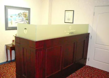 Coast Abbotsford Hotel & Suites hotel thumbnail 3