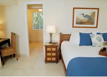 Coconut Palm Inn hotel thumbnail 6
