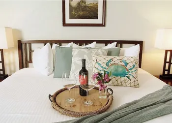 Coconut Palm Inn hotel thumbnail 8
