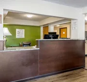 Quality Inn & Suites Leesburg Chain of Lakes hotel detail image 3