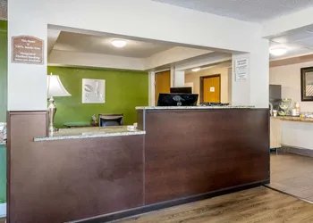 Quality Inn & Suites Leesburg Chain of Lakes hotel thumbnail 3