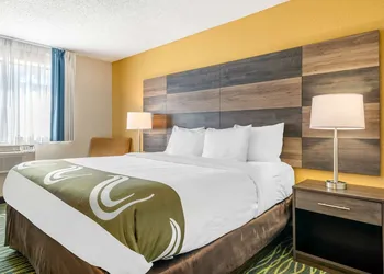 Quality Inn & Suites Leesburg Chain of Lakes hotel thumbnail 7