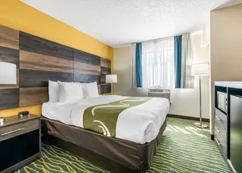 Quality Inn & Suites Leesburg Chain of Lakes hotel thumbnail 8