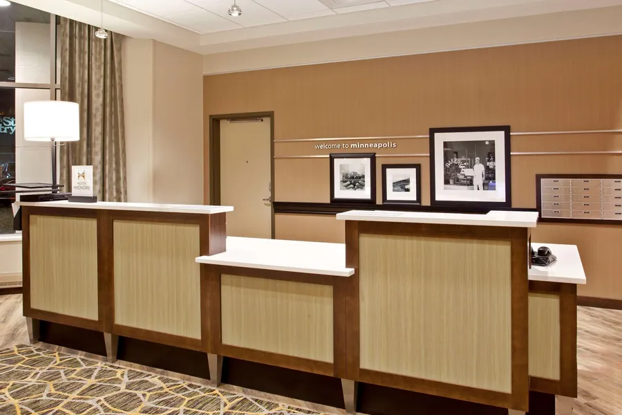 Hampton Inn & Suites Minneapolis / Downtown hotel detail image 6