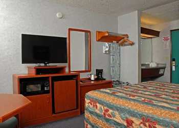 Redmond Inn hotel thumbnail 7