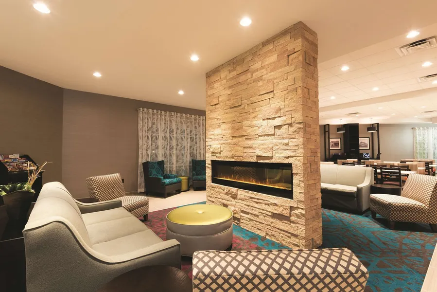 La Quinta Inn & Suites by Wyndham Lynchburg at Liberty Univ. hotel detail image 2