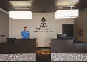 La Quinta Inn & Suites by Wyndham Lynchburg at Liberty Univ. hotel thumbnail 3