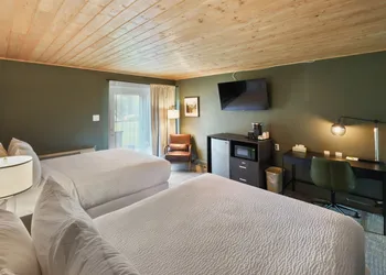 Tremont Lodge & Resort hotel thumbnail 5