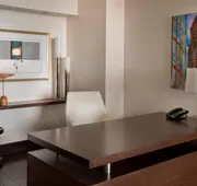 Buffalo Marriott at LECOM HARBORCENTER hotel detail image 4