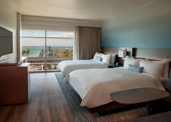 Buffalo Marriott at LECOM HARBORCENTER hotel thumbnail 6