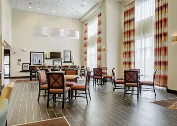 Hampton Inn Poplar Bluff hotel thumbnail 4