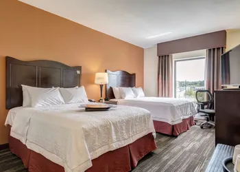 Hampton Inn Poplar Bluff hotel thumbnail 7
