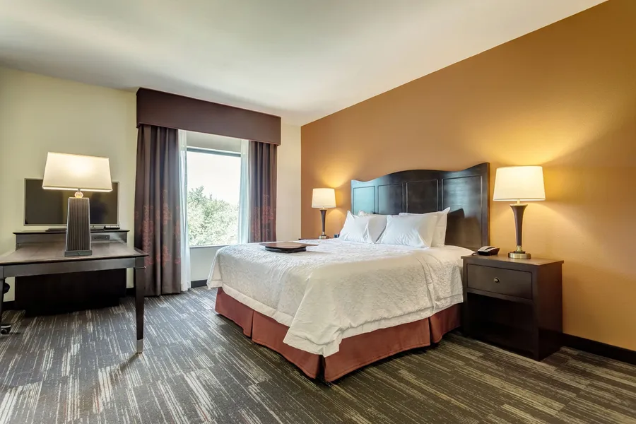 Hampton Inn Poplar Bluff hotel detail image 6