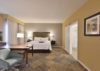 Hampton Inn & Suites Chippewa Falls hotel thumbnail 7