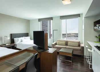 Element by Marriott, Boston Seaport District hotel thumbnail 8