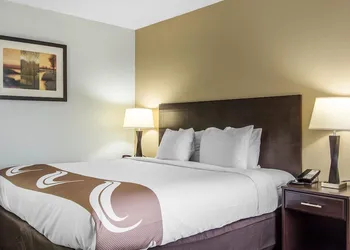 Quality Inn Downtown Historic District hotel thumbnail 8