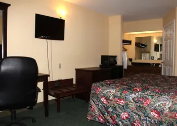 Jameson Inns Oakwood hotel thumbnail 7