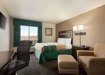 Baymont by Wyndham Glendive hotel thumbnail 4