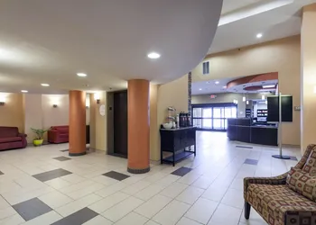 Comfort Inn & Suites Statesville - Mooresville hotel thumbnail 2