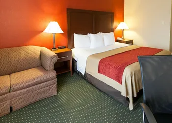 Comfort Inn & Suites Statesville - Mooresville hotel thumbnail 7
