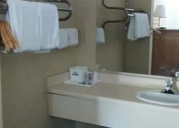 Days Inn by Wyndham York Alabama hotel thumbnail 4