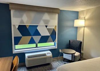 Holiday Inn Express Madison by IHG hotel thumbnail 8