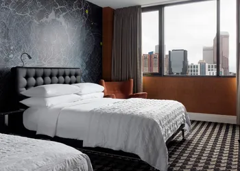 Le Méridien Charlotte hotel thumbnail 4