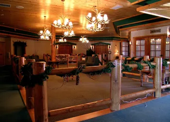 Holiday Inn Resort The Lodge At Big Bear Lake by IHG hotel thumbnail 3