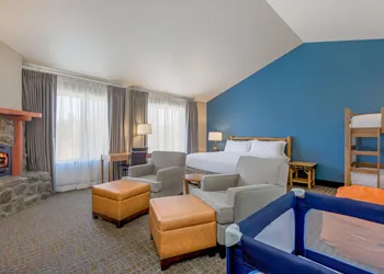 Holiday Inn Resort The Lodge At Big Bear Lake by IHG hotel thumbnail 8