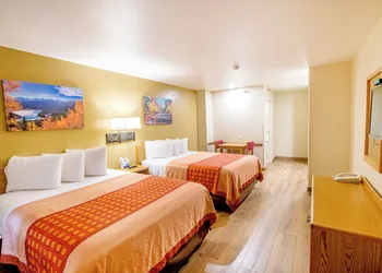 Glenwood Springs Cedar Lodge hotel thumbnail 4
