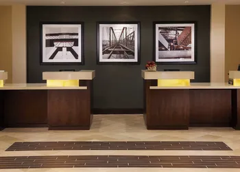 Charleston Marriott Town Center hotel thumbnail 2