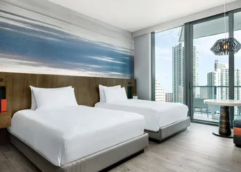 EAST Miami hotel thumbnail 8