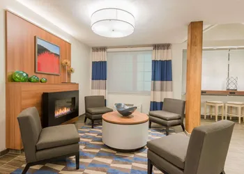 Microtel Inn & Suites By Wyndham Altoona hotel thumbnail 2