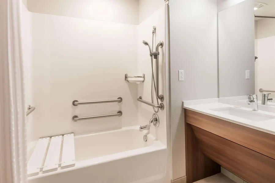 Microtel Inn & Suites By Wyndham Altoona hotel detail image 6
