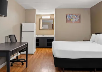 Americas Best Value Inn Danville hotel thumbnail 4