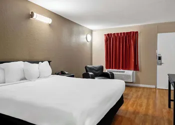 Americas Best Value Inn Danville hotel thumbnail 6