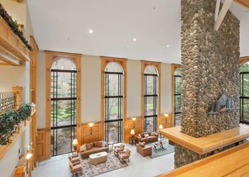 Bonneville Hot Springs Resort & Spa hotel thumbnail 3