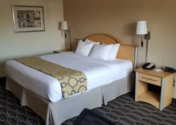 Baymont by Wyndham Noblesville hotel thumbnail 7