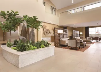 Embassy Suites by Hilton Akron Canton Airport hotel thumbnail 3