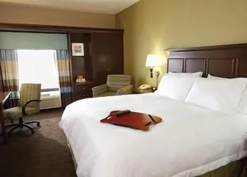 Hampton Inn Leavenworth hotel thumbnail 4