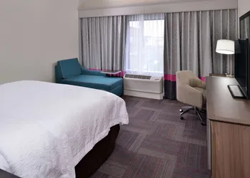 Hampton Inn Leavenworth hotel thumbnail 6