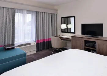 Hampton Inn Leavenworth hotel thumbnail 7