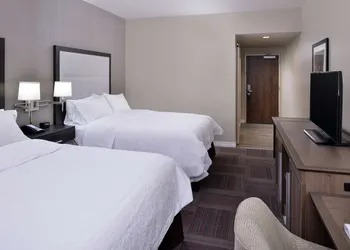 Hampton Inn Leavenworth hotel thumbnail 8